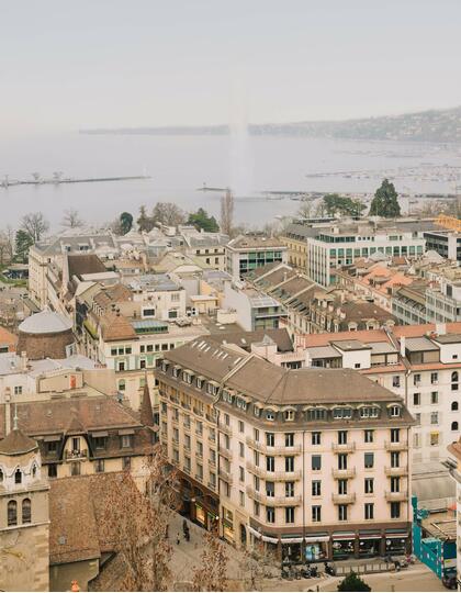 Looking out across Geneva Lake across the city rooftops
